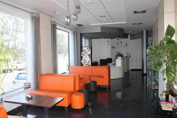 Hotel Ciutat D'Amposta Bagian luar foto